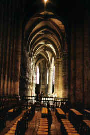 chartres1-0035s.jpg (62612 bytes)